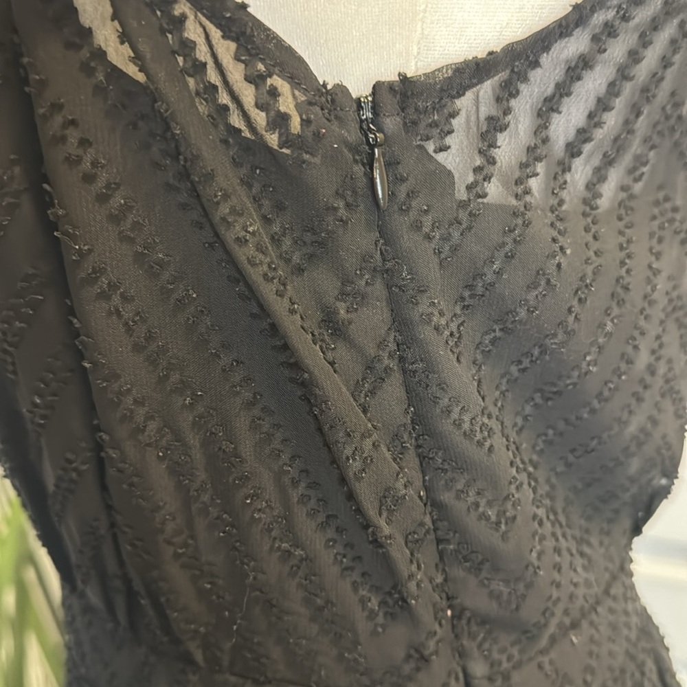 Lightweight Lbd Sheer Chevron Pattern With Lining - image 8